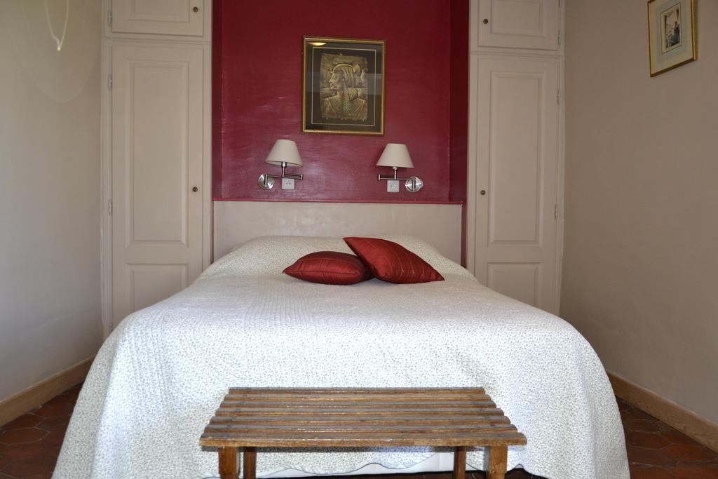 Hotellerie de l'Esplanade Rians  Extérieur photo